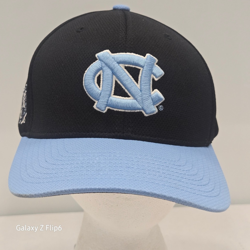 Top of the World UNC Tar Heels Hat Black Blue Stretch‎ Fit Cap MIL OSFM RN97071